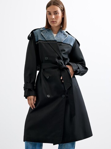 Cappotto di mezza stagione di Desigual in nero: frontale