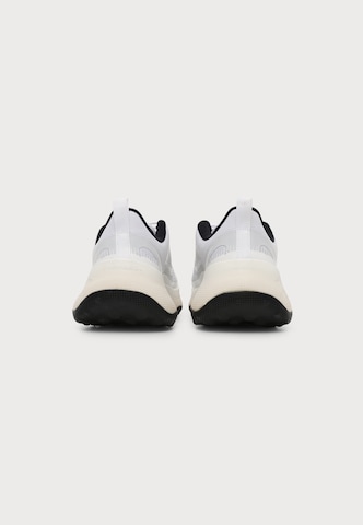 balts UNDER ARMOUR Sporta apavi 'Pulse'