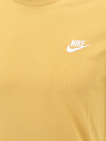 Nike Sportswear Средняя посадка Футболка 'Club' в Желтый