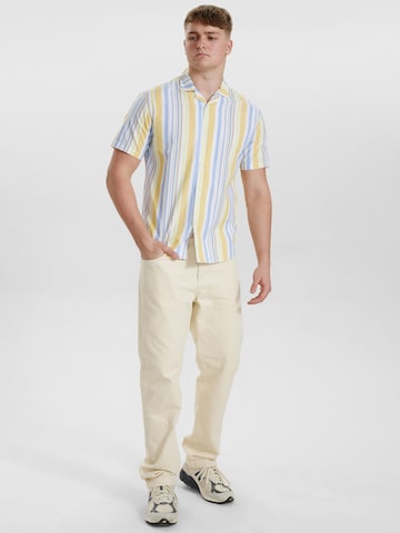 T-Shirt 'DXEgon' Dxnmxrk en jaune