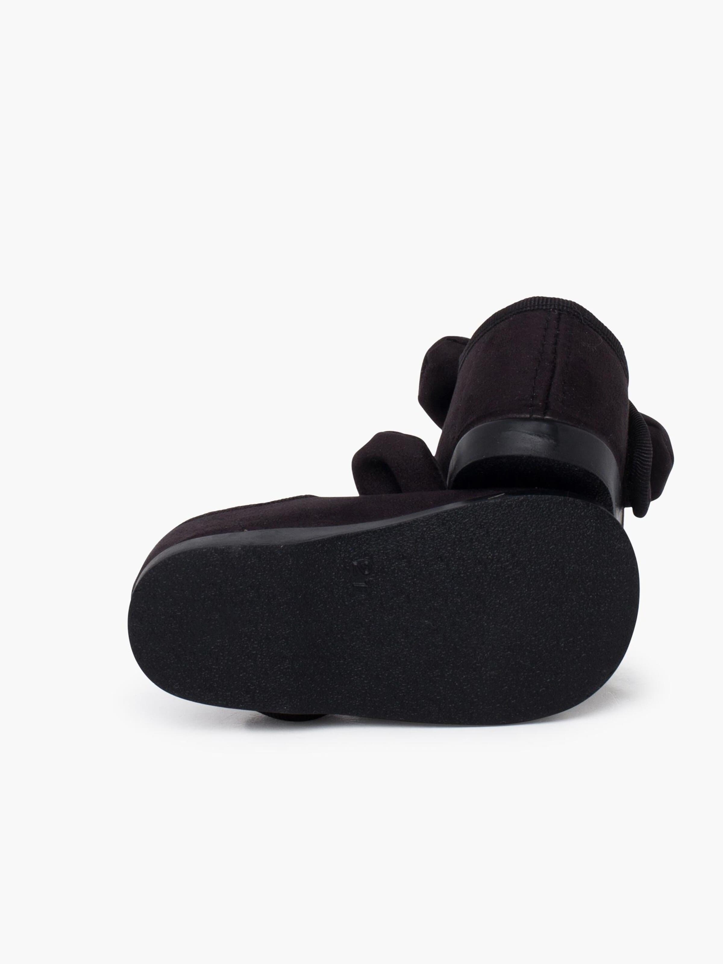 Pisamonas Flats in Black