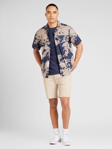 TOPMAN Regular Shorts in Grau