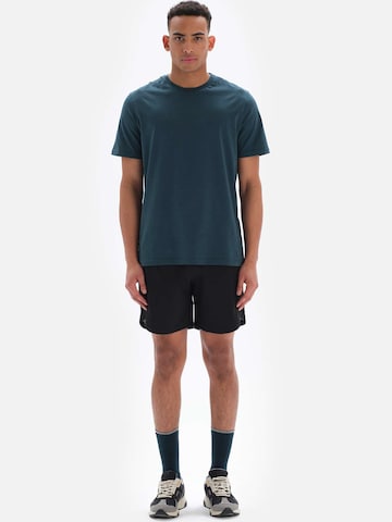 regular Pantaloni di Dagi in nero