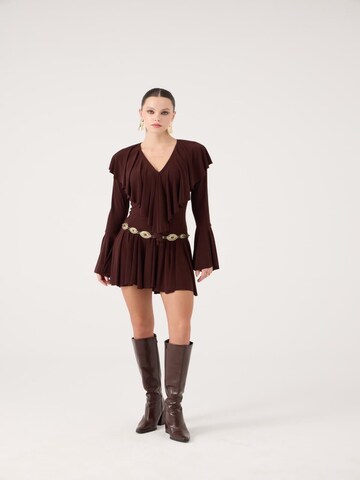 HOLLY LOLLY Kleid in Braun