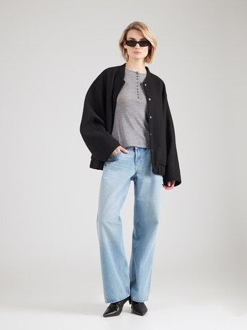 & Other Stories T-shirt i grå