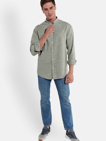 Coupe regular Chemise Steffen Klein en vert