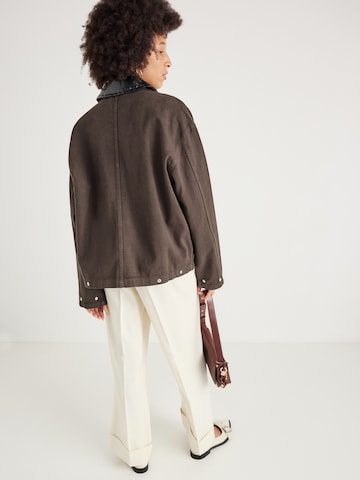 Gina TricotPrijelazna jakna - smeđa boja