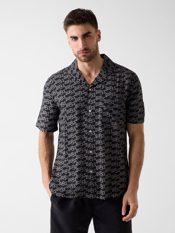 GUESS Regular Fit Hemd in Schwarz: Vorderseite