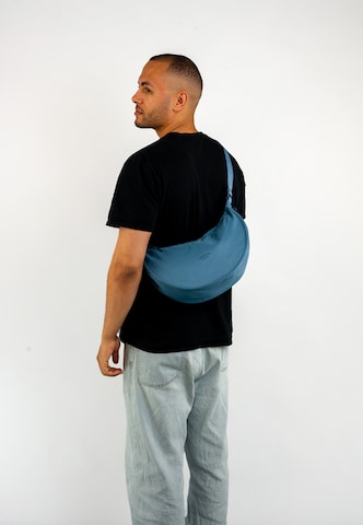LARKSON Skuldertaske 'Solveig' i blå: side