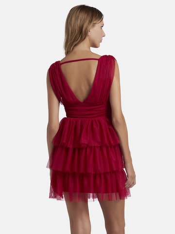 Nicowa Cocktail Dress in Red