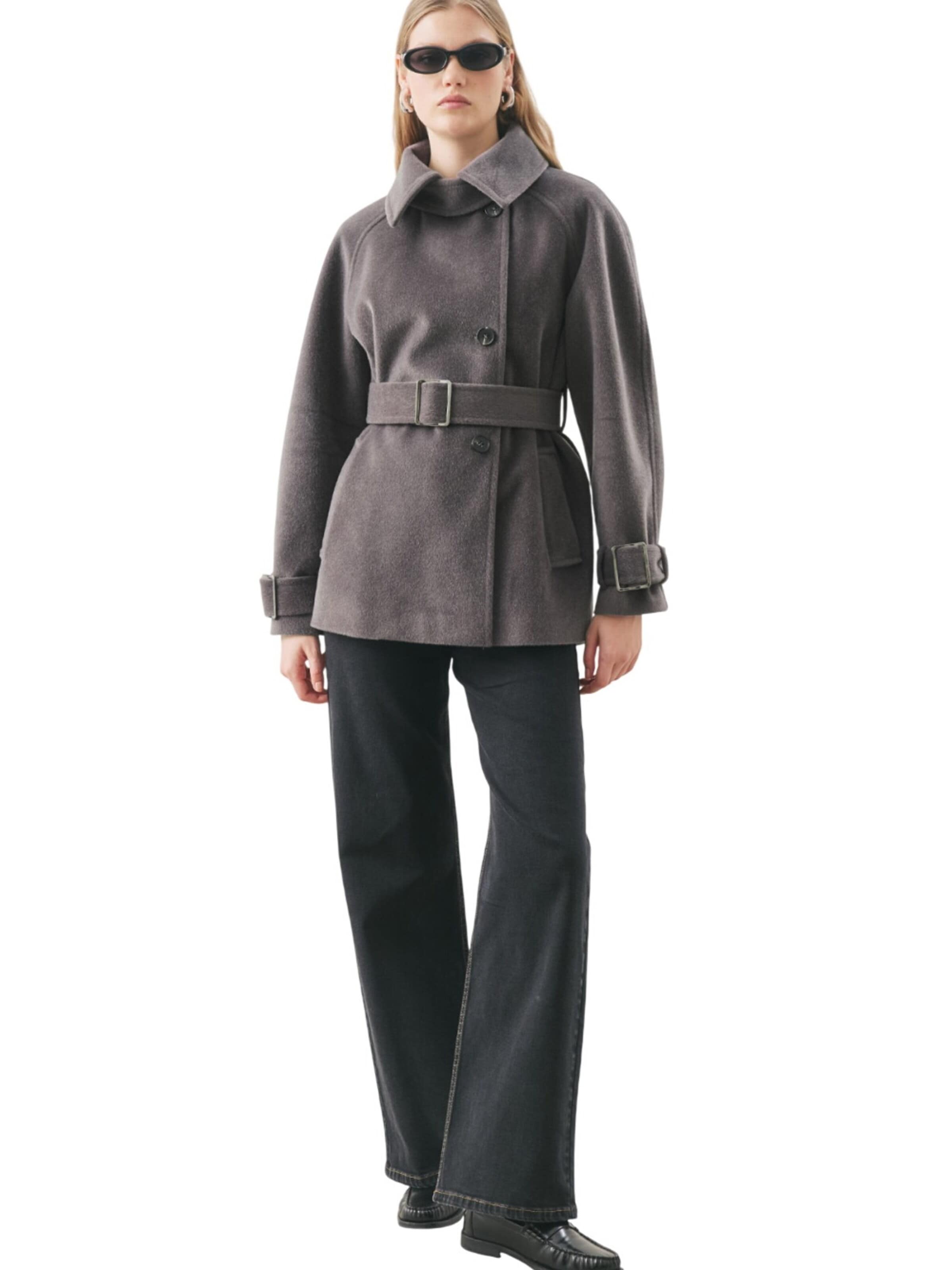 MANUKA Winterjacke‌‌ in S-M in grau, Produktansicht