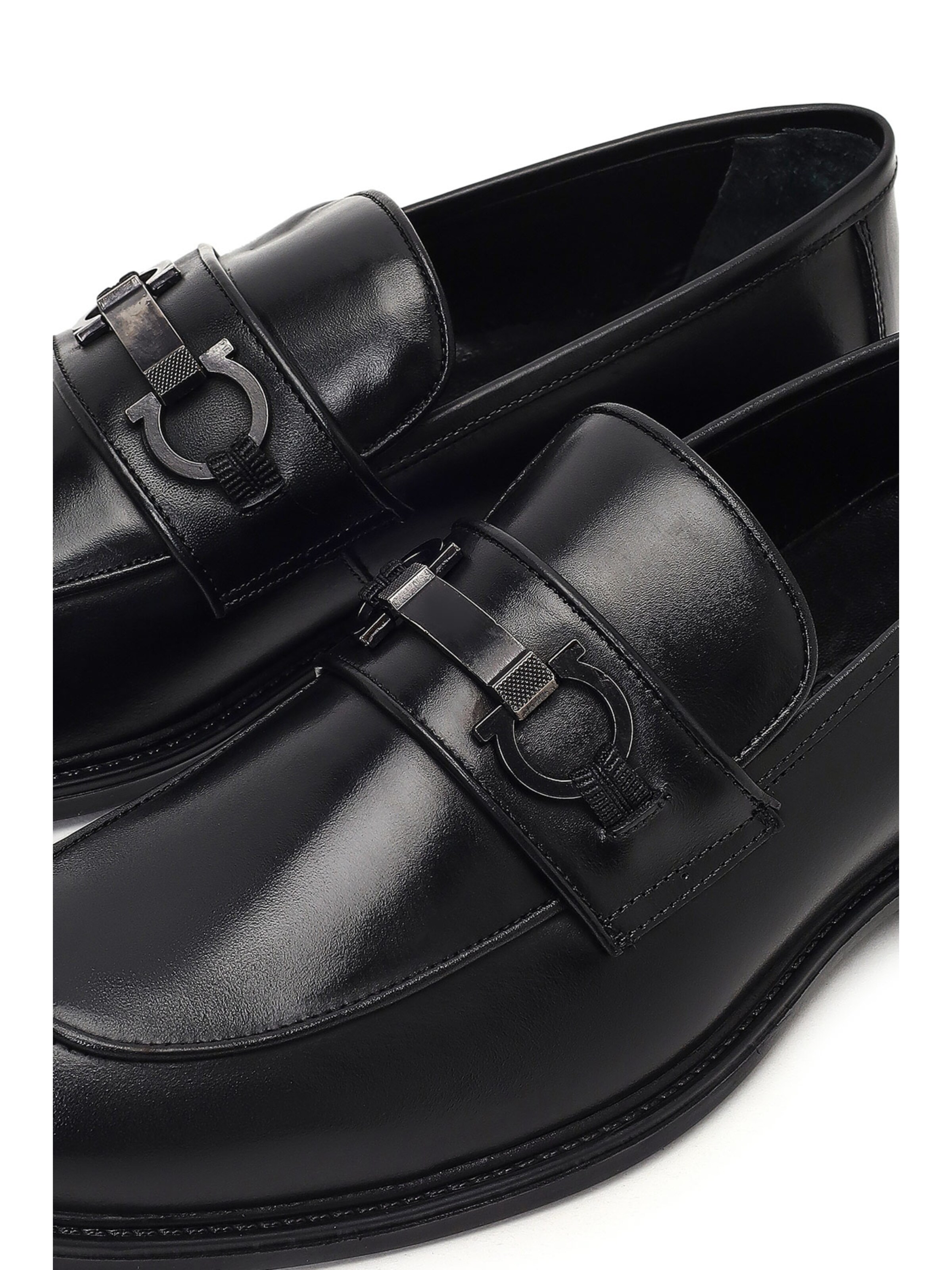 Derimod Slip-ons in Black