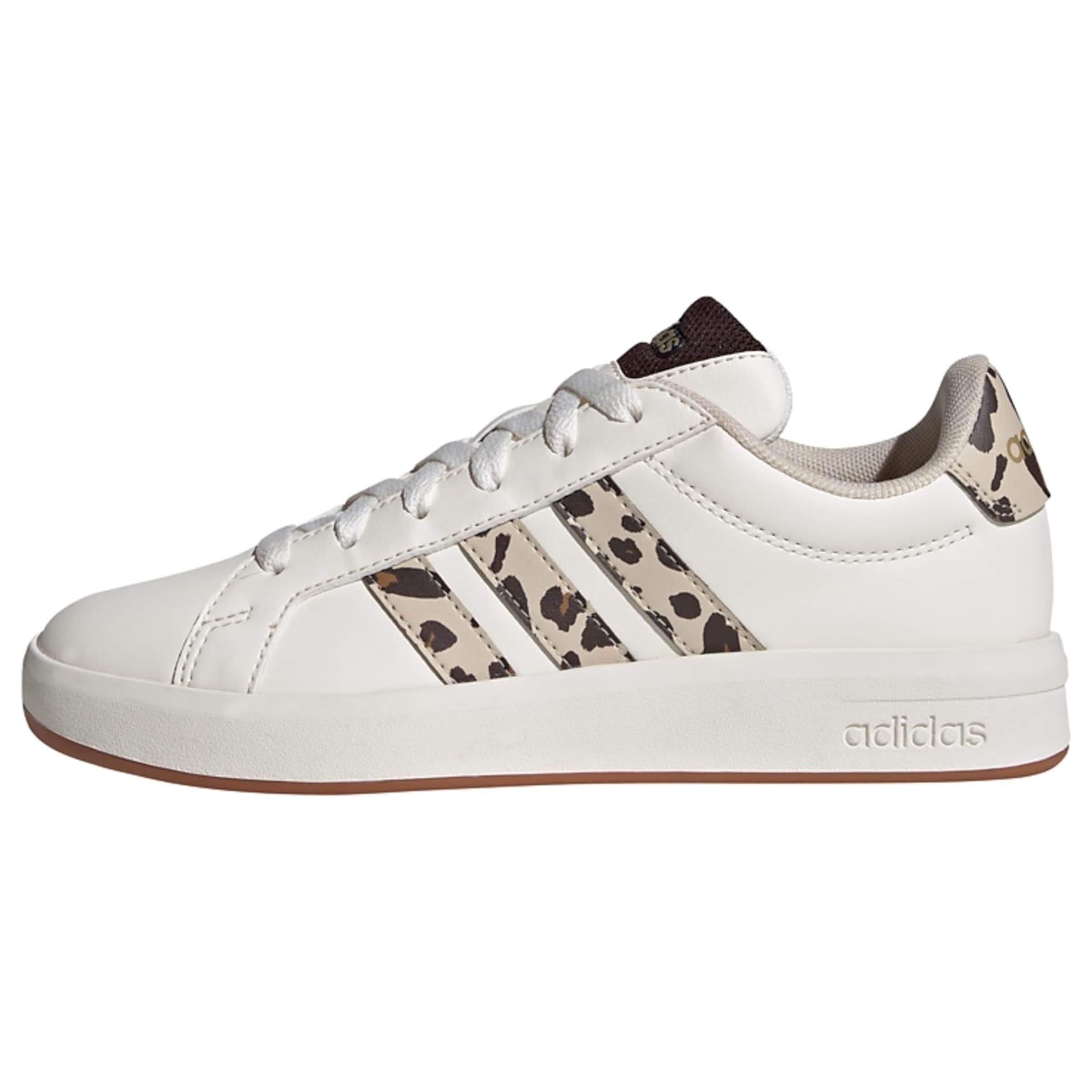 Chaussure de sport 'Grand Court 3.0' ADIDAS SPORTSWEAR en blanc : devant