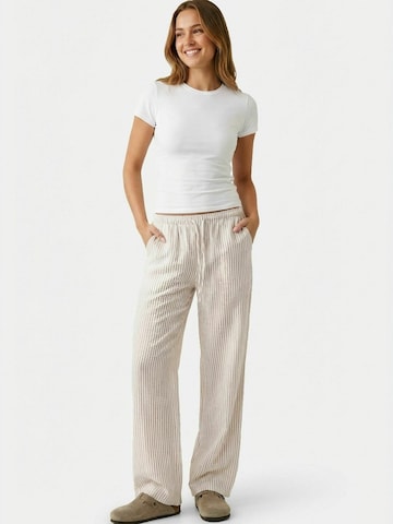 It's May Regular Trousers ' Cara ' in Beige: front