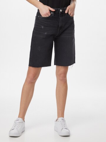 Tommy Jeans Regular Shorts 'Harper' in Schwarz: predná strana