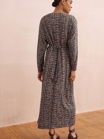 Next Kleid in Beige