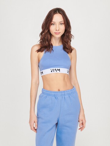 ABOUT YOU x VIAM Studio Sporttop in Blau: predná strana