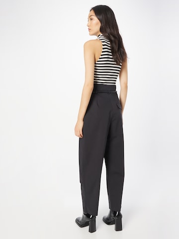 3.1 Phillip Lim - Loosefit Pantalón plisado en negro