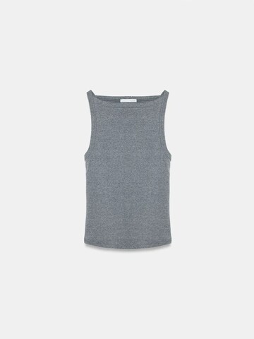 Dilvin Top in Grey: front