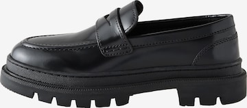 juoda Next Pusbačiai: priekis