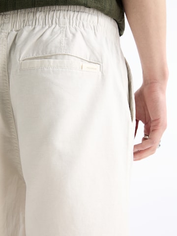 Pull&Bear Loosefit Kalhoty – bílá