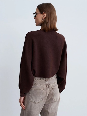 Dilvin - Pullover oversized em castanho