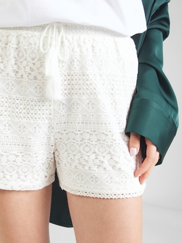 ONLY Regular Trousers 'ONLFILICIA' in White