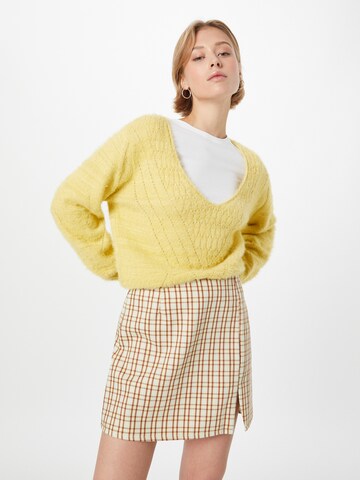 Pullover di Molly BRACKEN in giallo: frontale