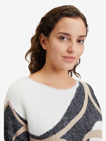 Betty & Co Strickpullover mit U-Boot-Ausschnitt in Weiß