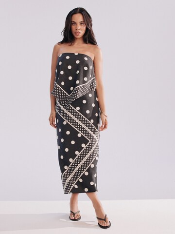 Next Kleid in Schwarz: Vorderseite
