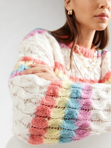 PIECES Neulepaita 'PCJACE' värissä beige