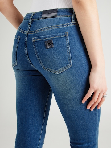 ARMANI EXCHANGE Slimfit Jeans i blå