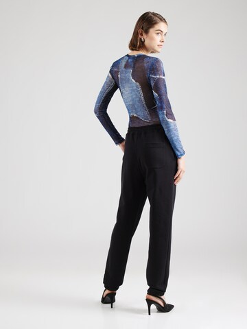 Moschino JeansTapered Hlače - crna boja