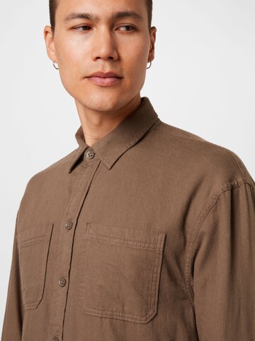 HOLLISTER Regular fit Button Up Shirt in Brown