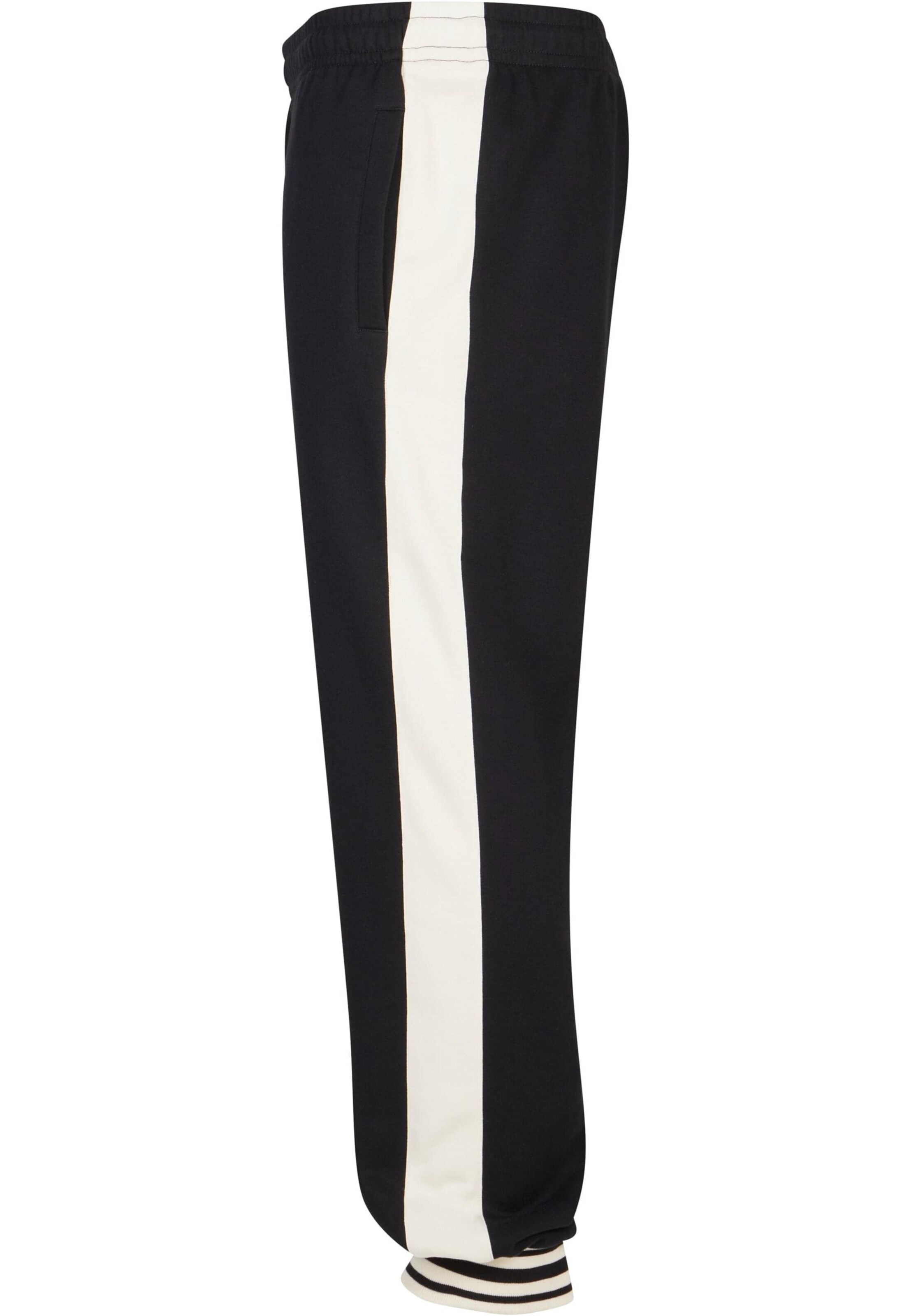 Urban Classics Loose fit Pants in Black