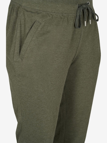 Active by Zizzi Tapered Workout Pants 'CADALIA' in Green