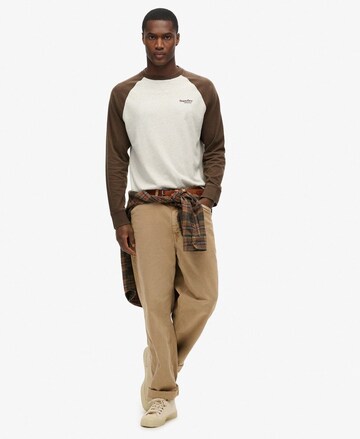 T-Shirt 'Essential' Superdry en marron
