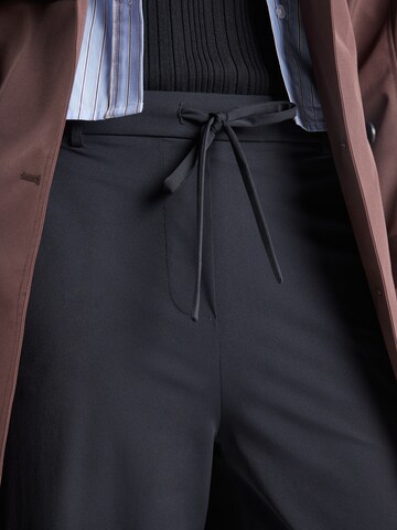 Max Mara Leisure Wide leg Trousers 'VERRES' in Black