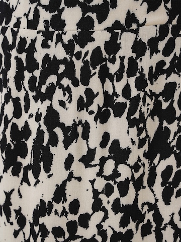 Bigdart Skirt in Black