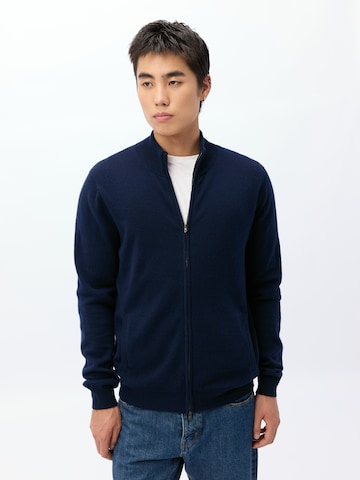GOBI Cashmere Strickjacke 'Men's Essential Full-Zip Cashmere Cardigan'‌‌‌‌‌‌‌ in Blau