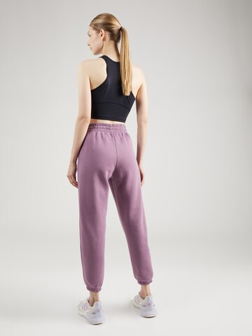 Effilé Pantalon de sport 'Essential' UNDER ARMOUR en violet