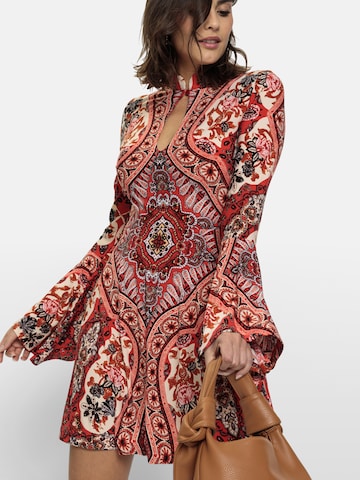 bonprix Kleid in Rot: Vorderseite