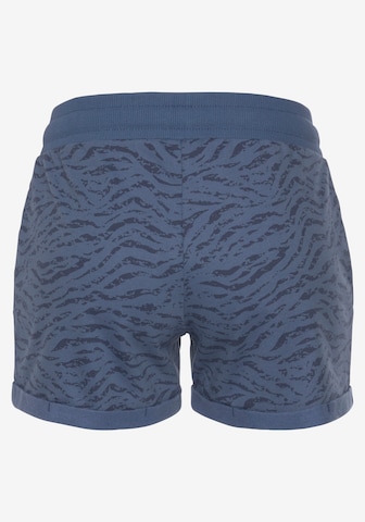 LASCANA Regular Sweatshorts in Blau