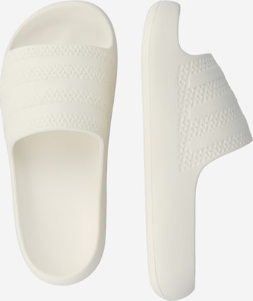 ADIDAS ORIGINALS Μιούλ 'Adilette Ayoon' σε λευκό