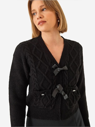 Cardigan Bianco Lucci en noir
