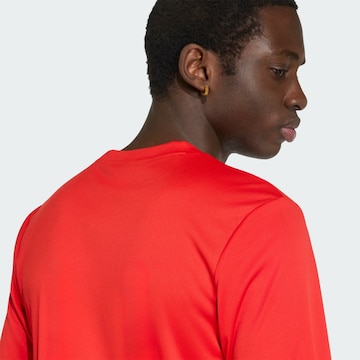 T-Shirt fonctionnel 'FIFA Fussball-Weltmeisterschaft 26™ Türkei' ADIDAS PERFORMANCE en rouge