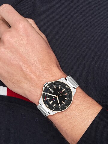 TOMMY HILFIGER Uhr 'REMY' in Silber