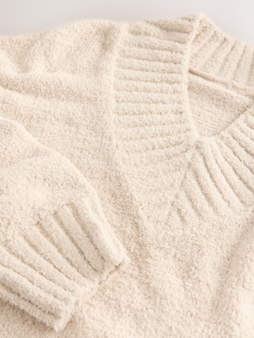 Next Πουλόβερ σε μπεζ