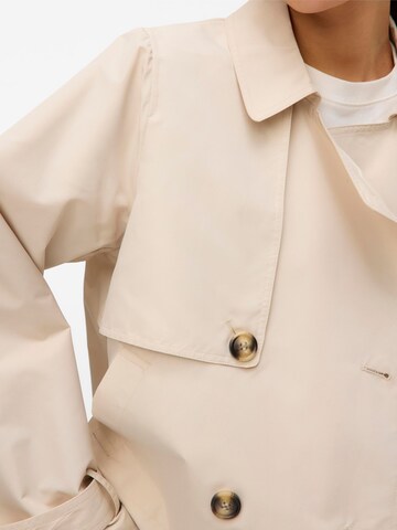 VERO MODA Tussenjas in Beige