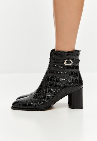 CESARE GASPARI Stiefelette in Schwarz